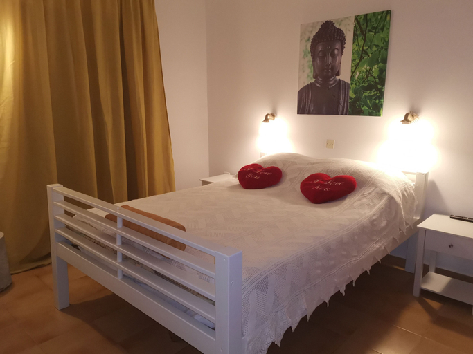 Bedroom 3, Sausan Hotel, Ionian Islands