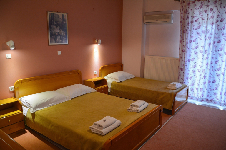 Bedroom 4, Thermios Apollon Hotel, West Greece