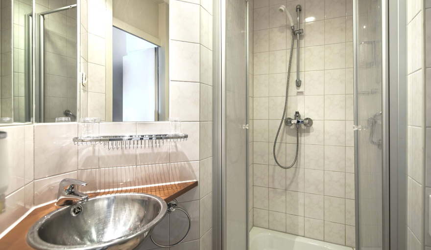 Bathroom 5, Hotel Wander, Wageningen