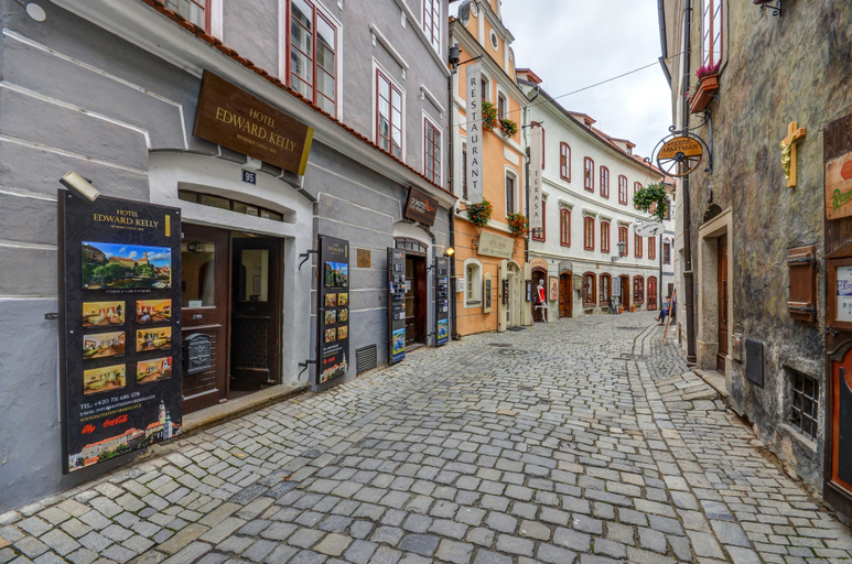 Others 3, Depandance Edward Kelly, Český Krumlov