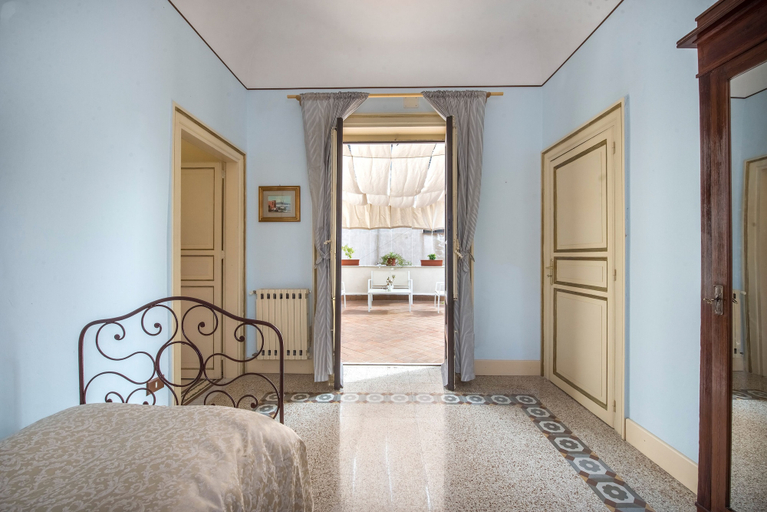 Room 2, Casa d'arte Ugdulena con Piscina e Terrazza by Wonderful Italy, Palermo