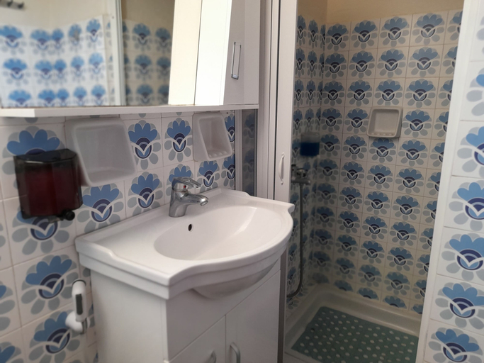 Bathroom 5, Phaethon Hotel, South Aegean
