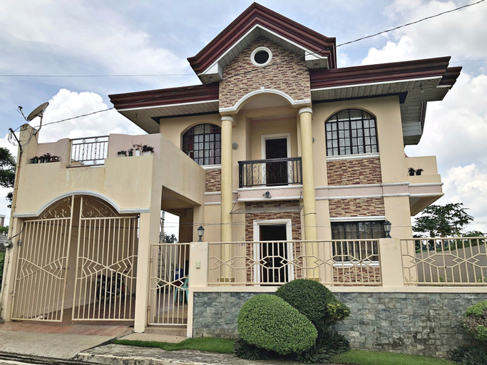 Torente Vacation House, Tagaytay City