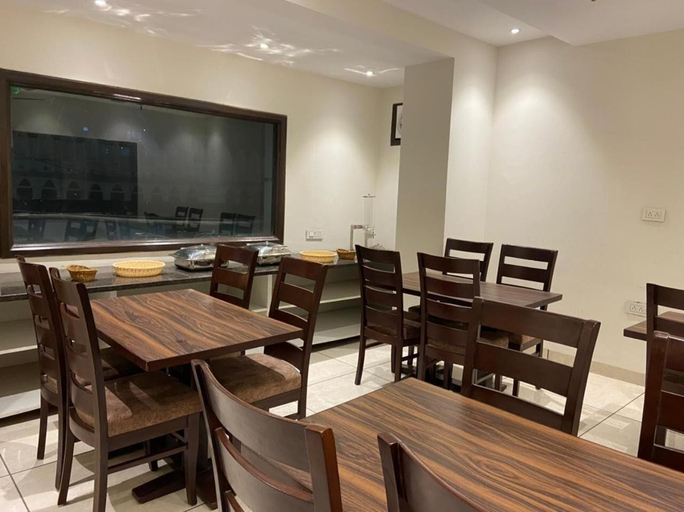 Food & Drinks 5, Hotel Exotic Near Golden Temple, Amritsar