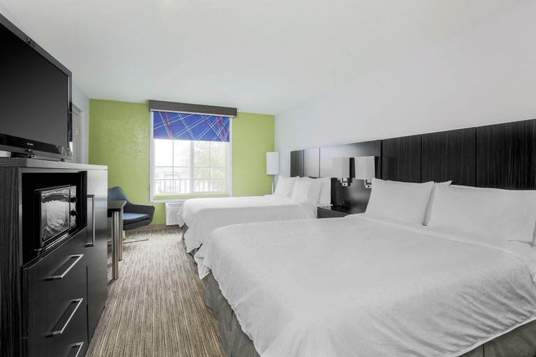 Bedroom 4, Holiday Inn Express LANCASTER, Los Angeles