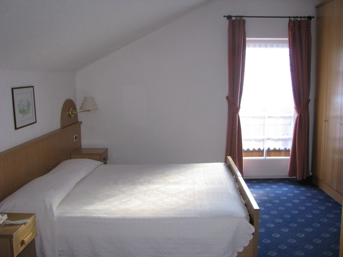 Bedroom 2, Hotel Nès Crépes, Trento