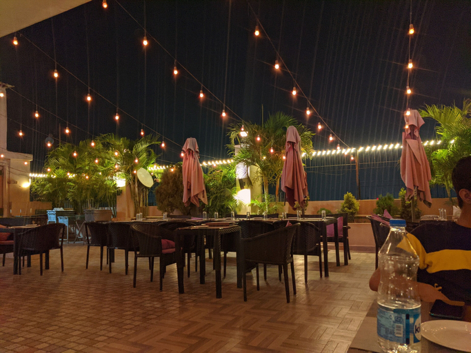 Food & Drinks 5, CHINMAYE INN, Bhagalpur