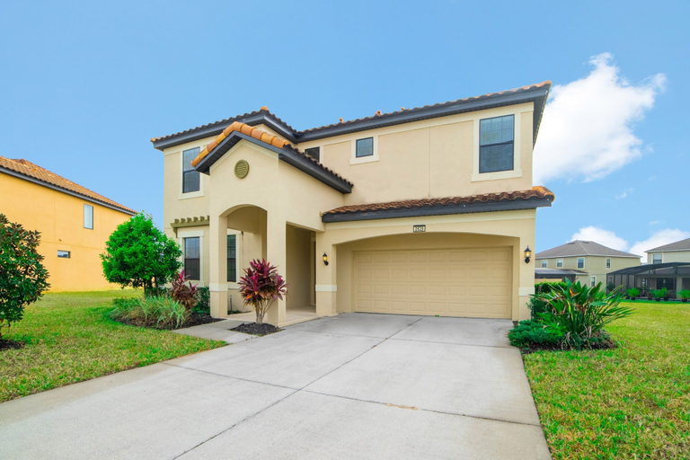 Exterior & Views, 2629rose, Polk