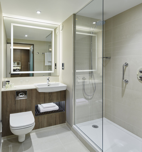 Bathroom 5, Courtyard by Marriott Oxford South, Oxfordshire