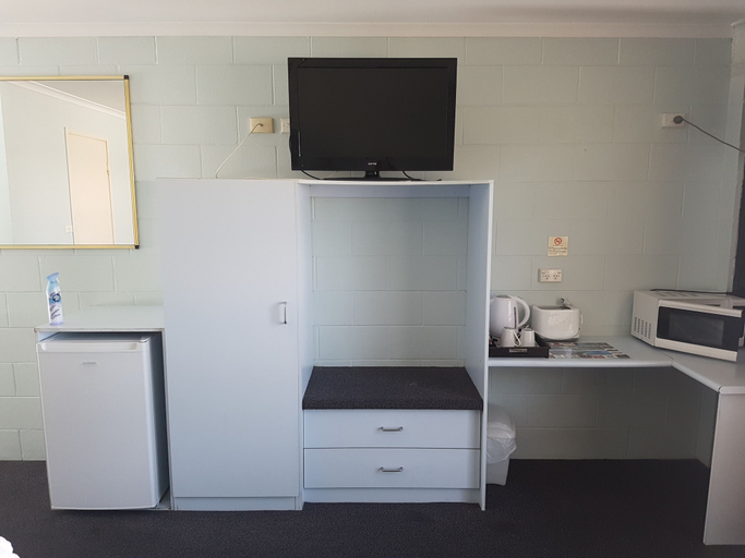 Others 5, Y Motels Rockhampton, Rockhampton