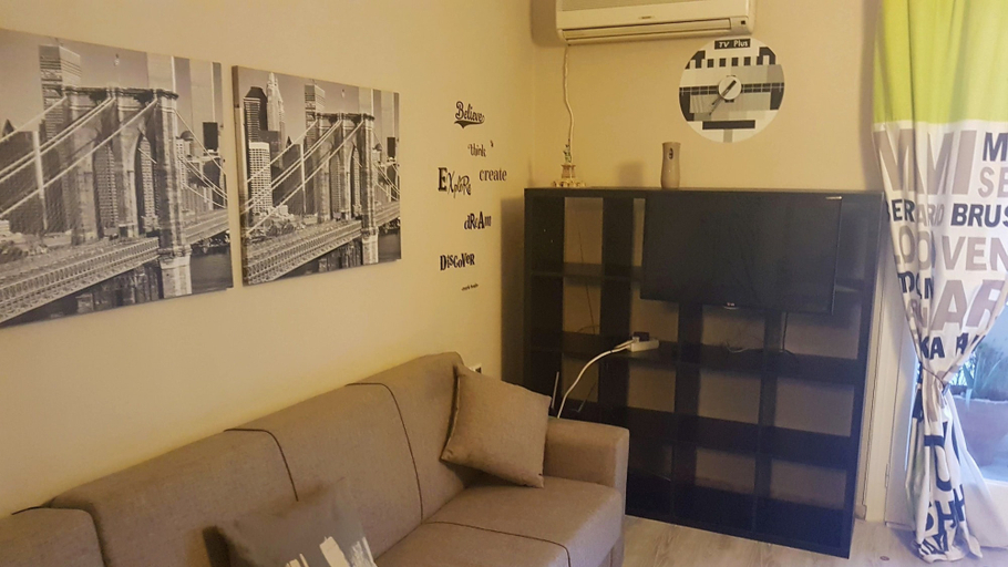 Others 5, George's apartments by the airport, Attica