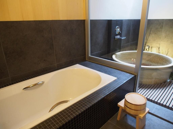 Bathroom 4, No.10 Kyoto, Kyoto
