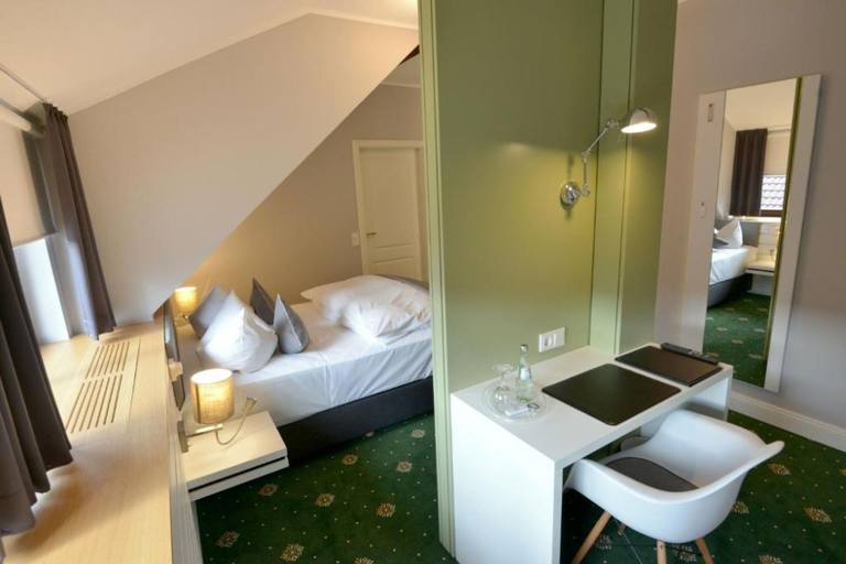 Bedroom 5, Hotel Restaurant Waldesruh, Cloppenburg