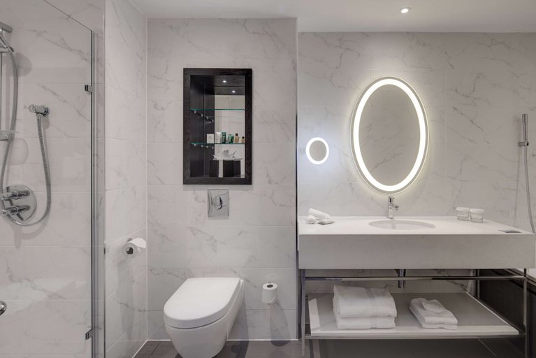 Bathroom 4, Hilton London Euston, London