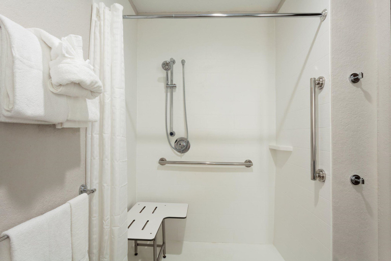 Bathroom 4, Best Western Of Clewiston, Hendry