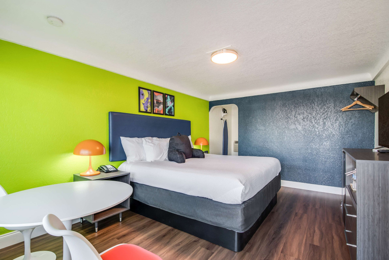 Bedroom 3, Signature Inn Eugene, Lane