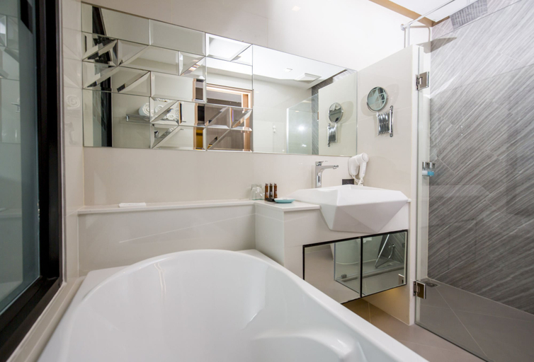 Bathroom 5, The Crystal Hotel Buriram, Muang Buri Ram