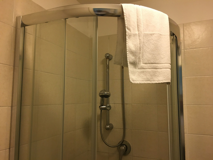 Bathroom 4, Hotel Positano, Rome