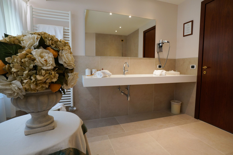 Bathroom 4, Borgo ca' dei Sospiri, Venezia