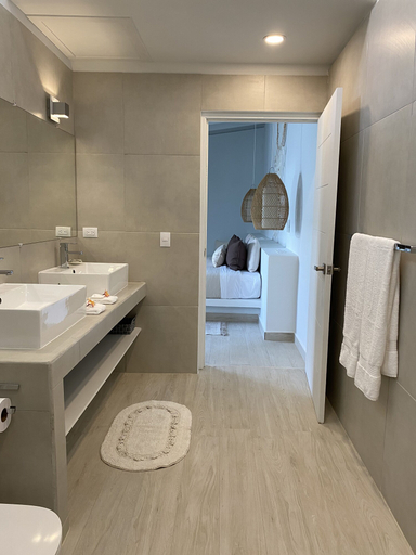 Bathroom 4, Movida Inn Aruba