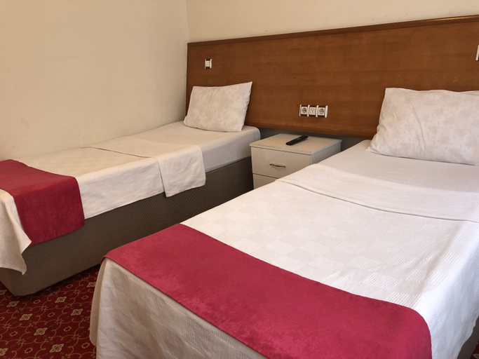 Bedroom 2, Ozyurt Hotel, Merkez