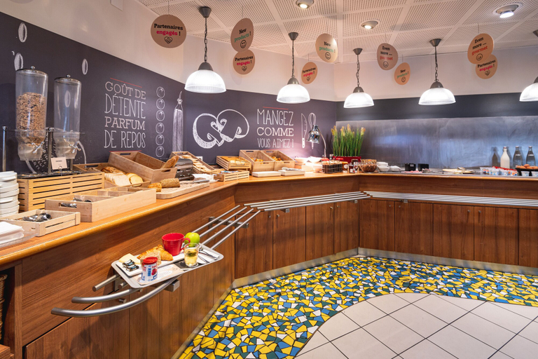 Food & Drinks 5, B&B HOTEL Rouen Centre Rive Droite, Seine-Maritime