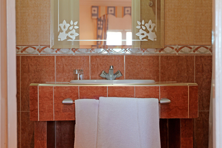 Bathroom 3, Continental, Tanger-Assilah