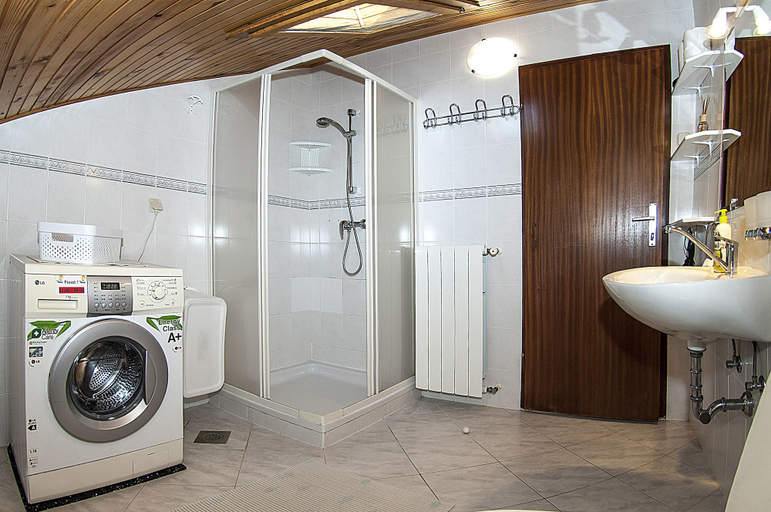 Bathroom 4, Villa Paolija, Novigrad