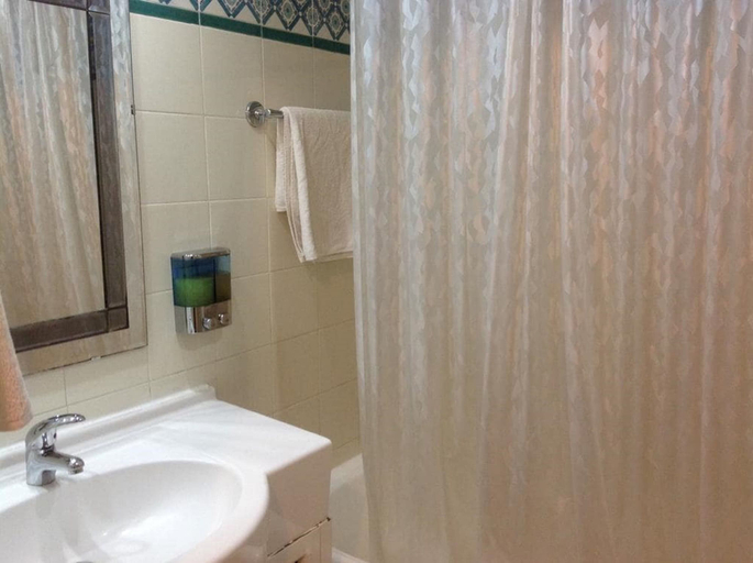 Bathroom 3, Tunisie Confort, Bab Bhar