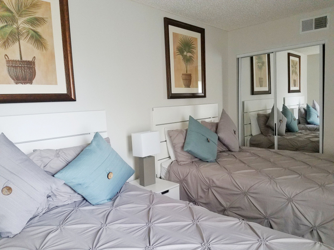 Bedroom 3, Parc Corniche Condominium Suite Hotel, Orange