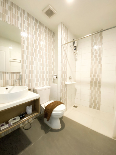 Bathroom, Bestiny Hotel and Restaurant PHETCHABUN, Nong Phai