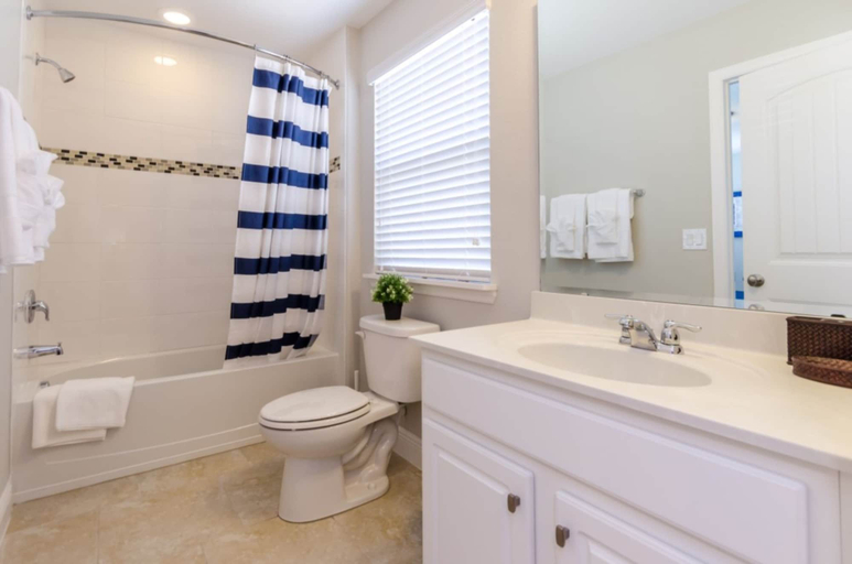 Bathroom 3, Elegant 5 Bed 4,5 Ba Villa Game Room Pool Spa 5298w, Polk