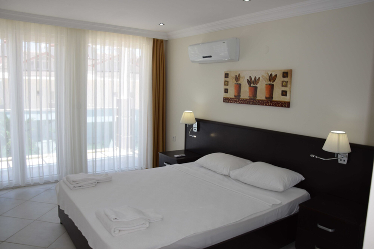 Room 4, Royal Hills Apartment by TurkishLettings, Fethiye