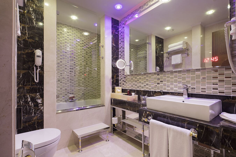 Bathroom 5, Grand Millenium Konya, Selçuklu