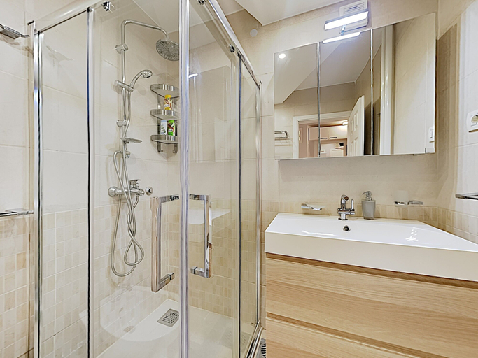 Bathroom 4, Basco Central Apartment Little Bay, Belgrade