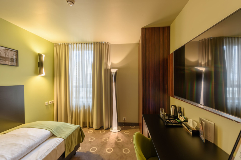 Bedroom 5, The Frankfurt Hotel, Frankfurt am Main