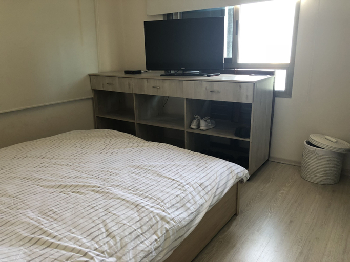 Bedroom 2, Haifa beach