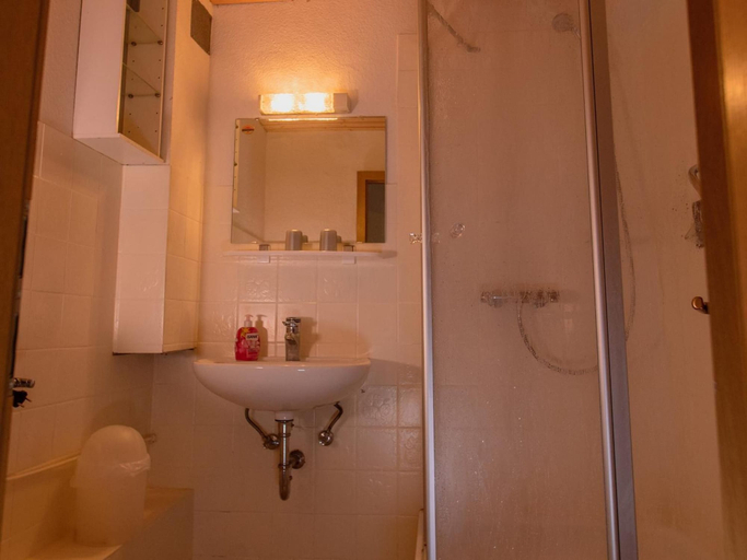 Bathroom, Bauernhof Pension Wiebelhaus Mester, Olpe
