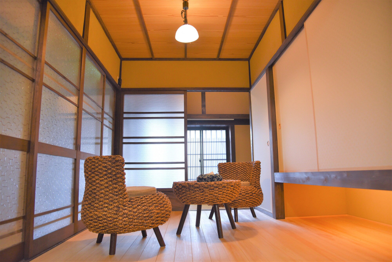 Others 5, Chika Rakuen, Kyoto