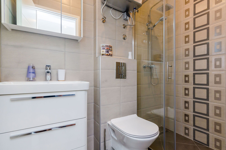 Bathroom 3, Apartments L&M, Dubrovnik