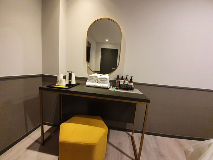 Others 5, Brown-Dot Hotel, Pyeongtaek