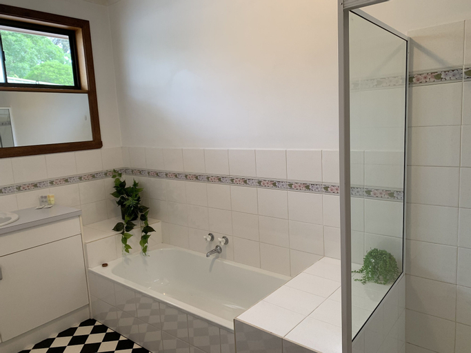 Bedroom 3, Chateau N Ville, Gr. Bendigo - Inner East
