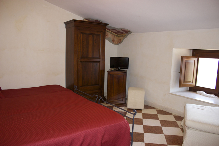 Bedroom 3, Villa Cosilinum, Salerno