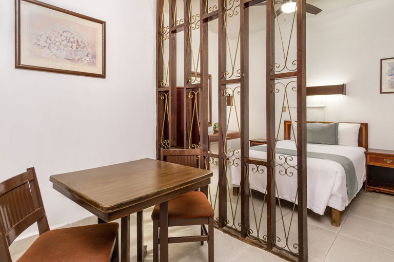 Bedroom 3, Hotel Premier, Saltillo