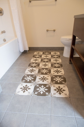 Bathroom 4, La Playa Inn, Santa Barbara