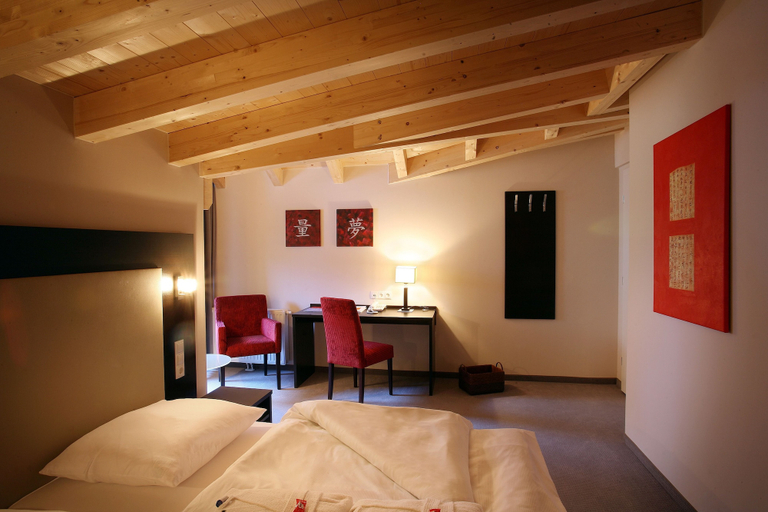 Bedroom 3, Banyan Hotel, Landeck