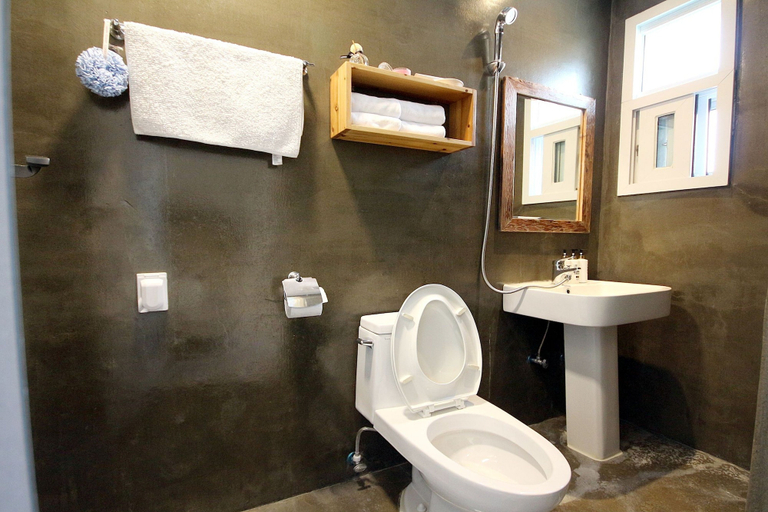 Bathroom 4, Daemyung Guesthouse, Jeonju