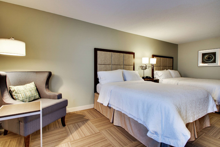 Bedroom 4, Hampton Inn Warner Robins, Houston