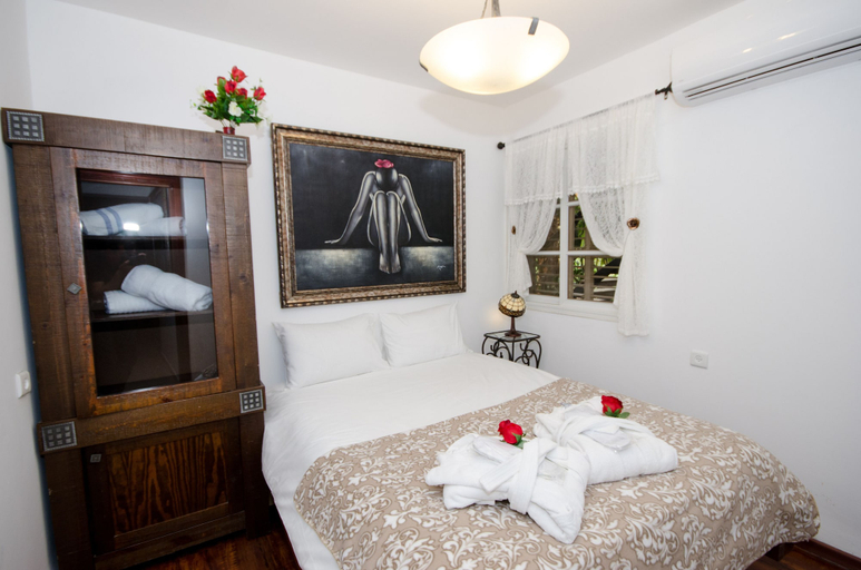 Bedroom 3, The Pearl of the Golan - Pnina BaGolan
