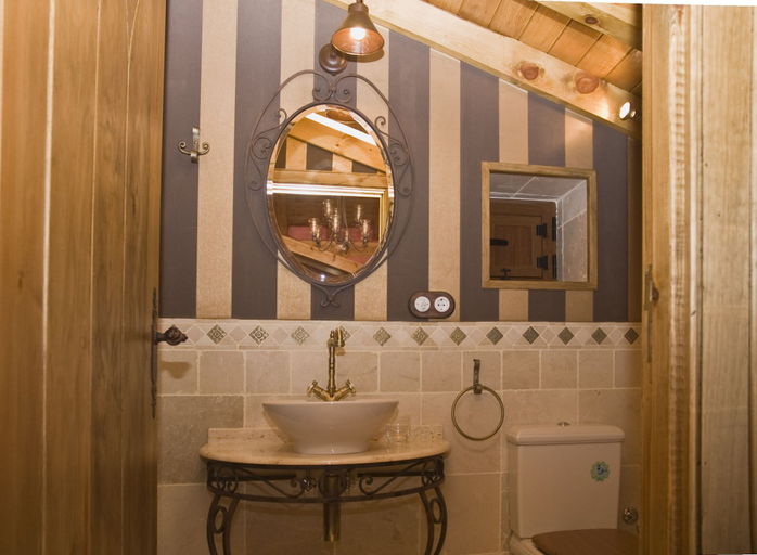 Bathroom, Casa Urrutia, Álava